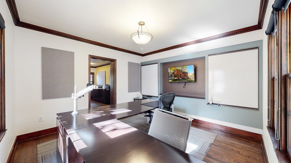 More Photos Of 416 W Oak St, Fort Collins Office For Sale