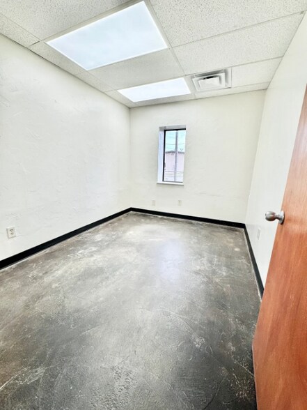 More Photos Of 1601 SE 37th St, Oklahoma City Industrial For Sale