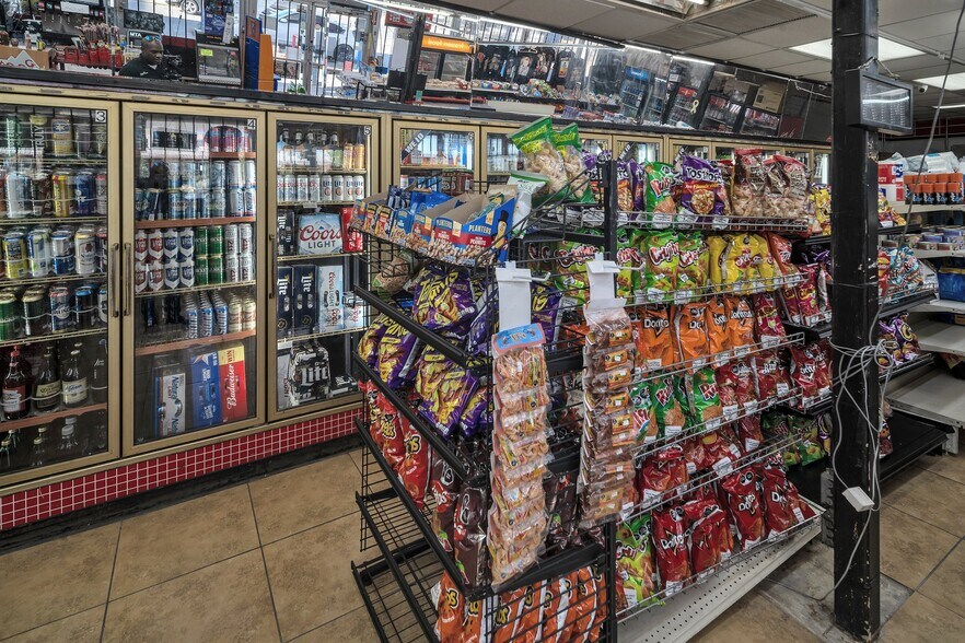 More Photos Of 3279 Nacogdoches Rd, San Antonio Convenience Store For Sale