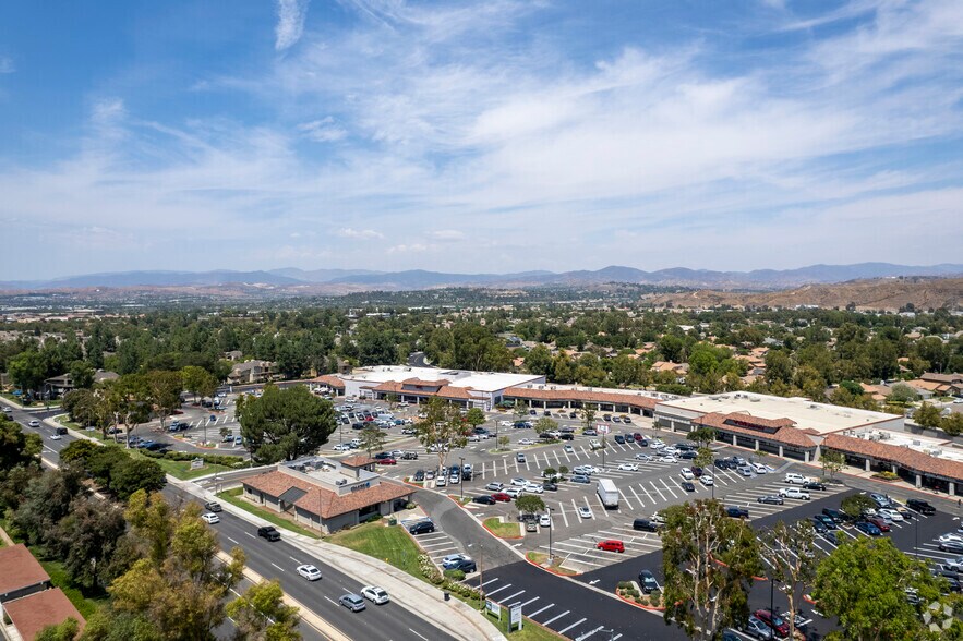 More Photos Of 25882 McBean Pky, Valencia Bank For Lease