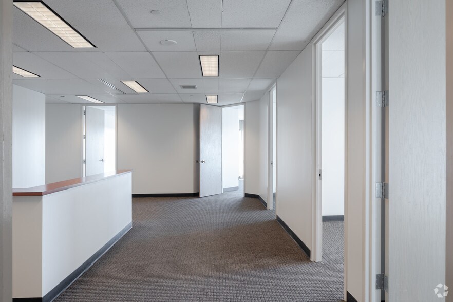 Photo of 20th Floor Ste 2075