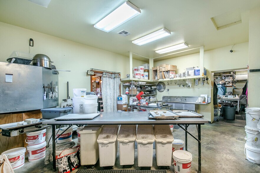 More Photos Of 14836 OR-38, Elkton Restaurant For Sale