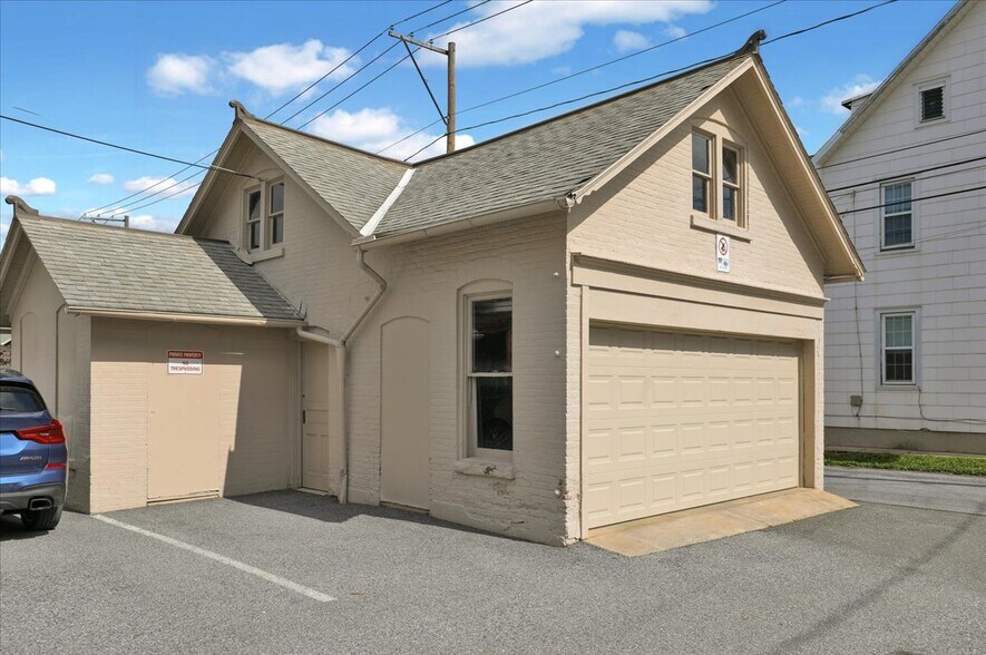 More Photos Of 301 W Lancaster Ave, Shillington Office For Sale