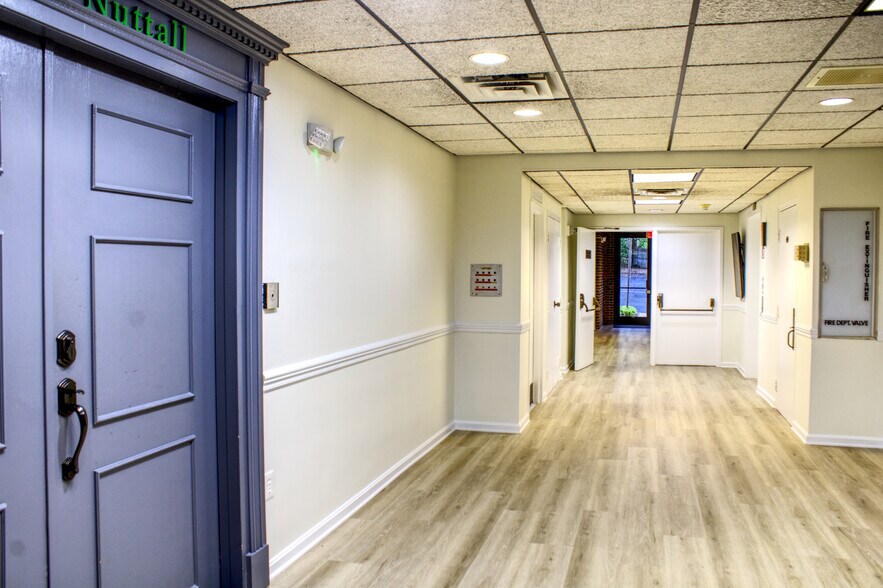 More Photos Of 10521 Judicial Dr, Fairfax Medical For Sale