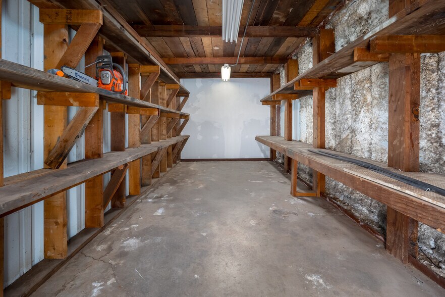 More Photos Of 1402 Veterans Memorial Hwy, Blanchard Warehouse For Sale