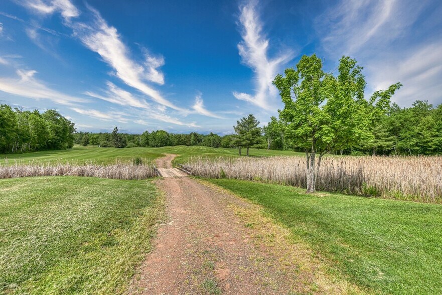 More Photos Of 950 County Highway C, Washburn Golf Course Driving Range For Sale