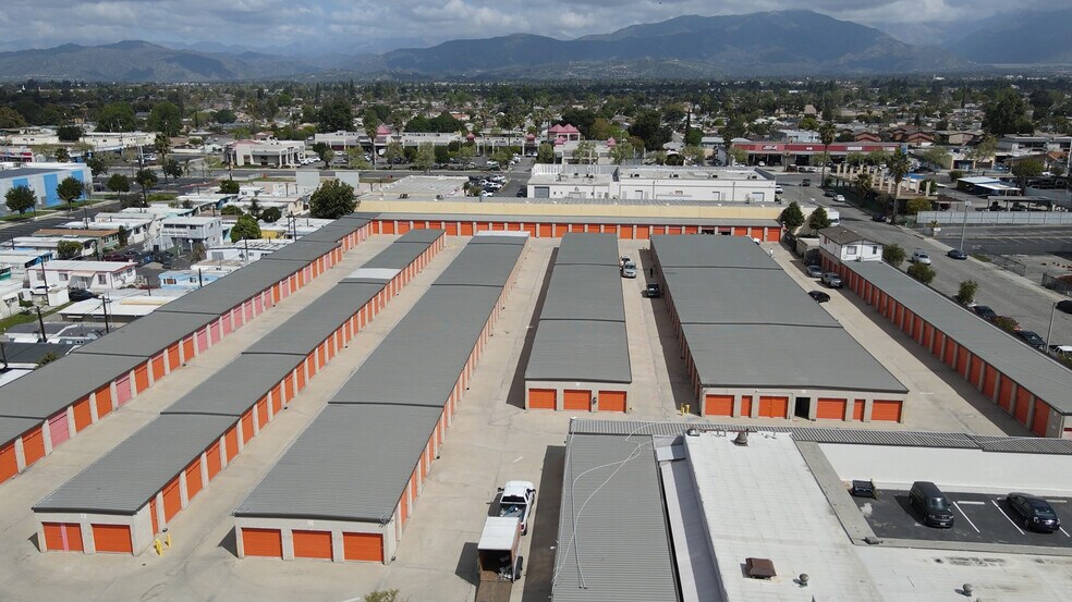More Photos Of 333 Hershey St, Pomona Self Storage For Sale