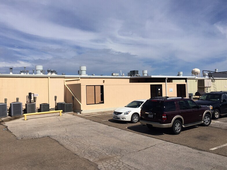 More Photos Of 421 E 34th St SE, Amarillo Industrial For Sale
