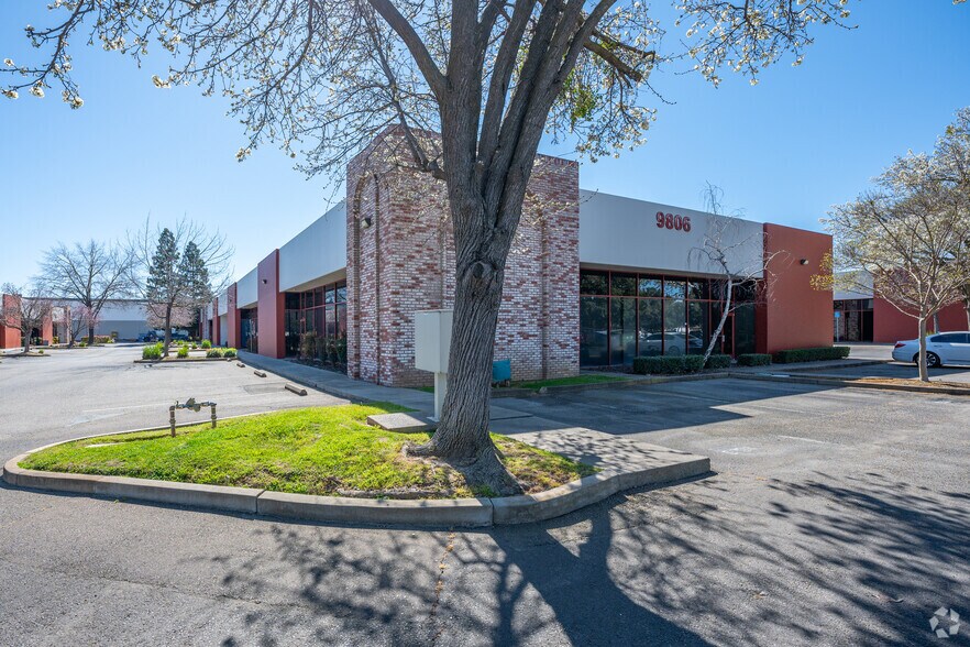 More Photos Of 9806 Old Winery Pl, Sacramento Research And Development For Lease