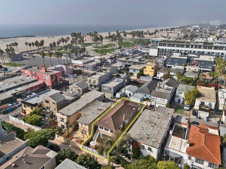 More Photos Of 23 19th Ave, Venice Apartments For Sale