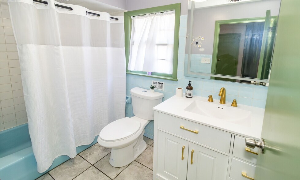 More Photos Of 903 Edgar St, Evansville Multifamily For Sale