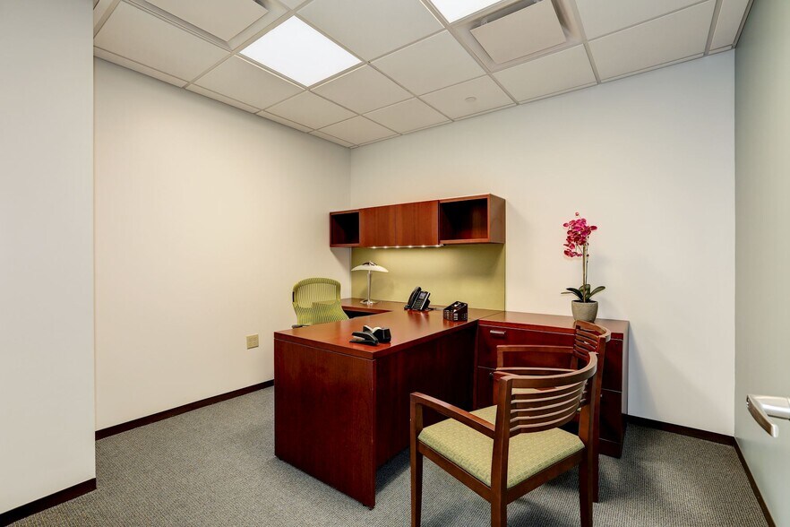 More Photos Of 1701 Pennsylvania Ave NW, Washington Office For Lease