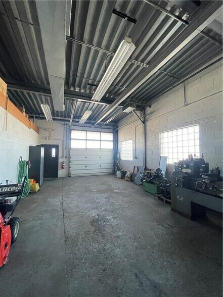 More Photos Of 1399 Military Rd, Tonawanda Warehouse For Sale