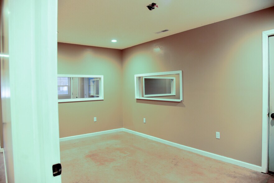 More Photos Of 101 E Byrd Rd, Hartselle Office For Lease