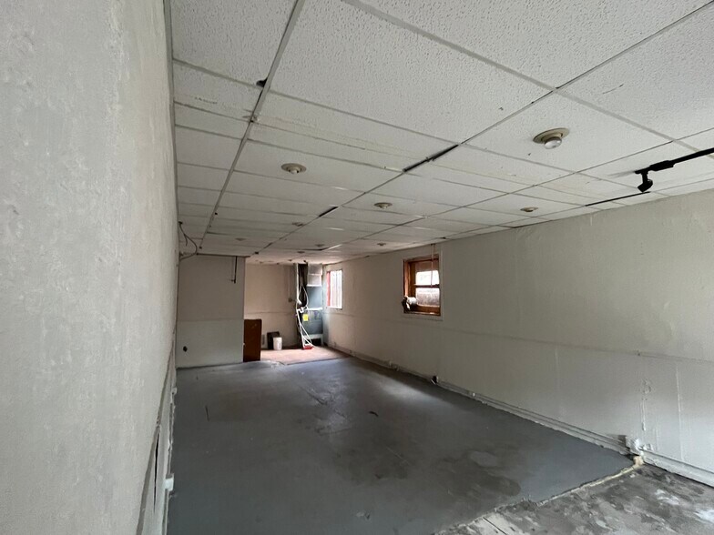 More Photos Of 2650-2654 S Broadway, Denver Storefront For Lease