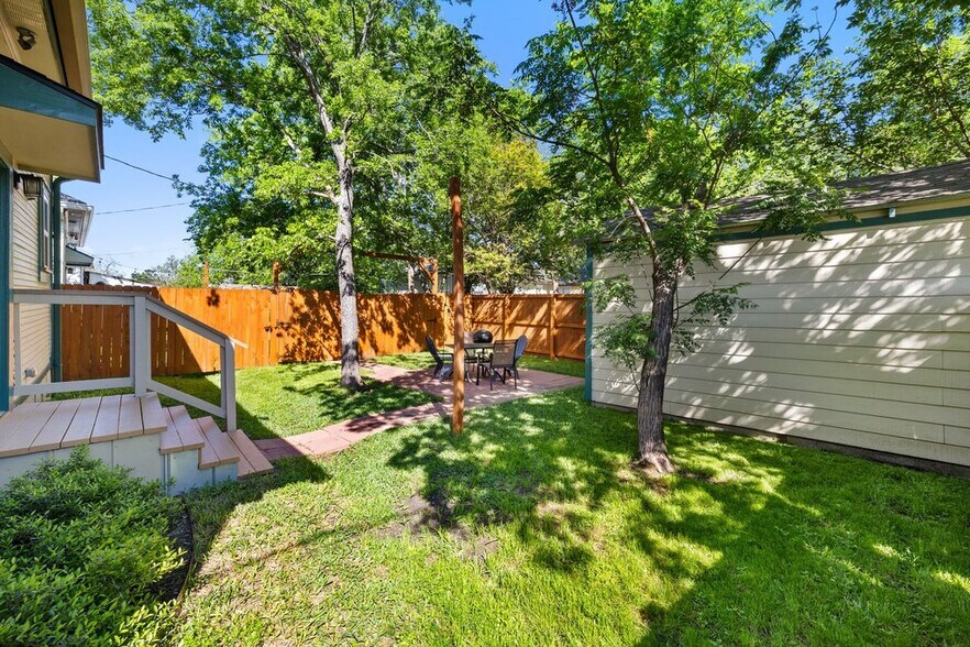 More Photos Of 314 W 3rd St, Taylor Multifamily For Sale