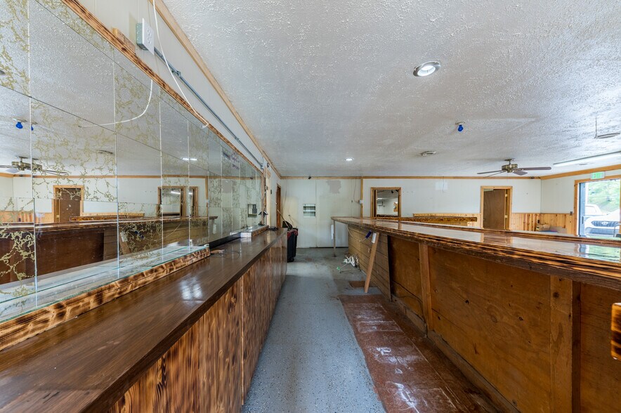 More Photos Of 2671 Clarksburg Rd, Buckhannon Restaurant For Sale