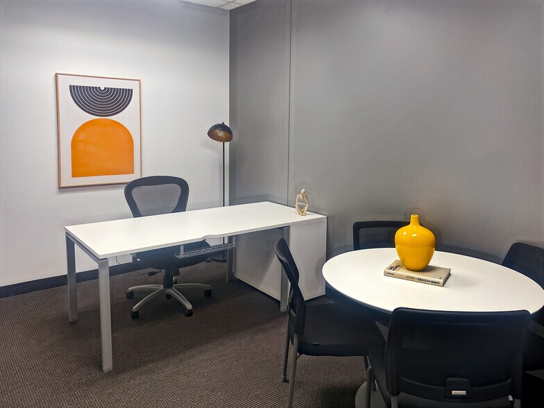 More Photos Of 3800 N Lamar Blvd, Austin Coworking Space