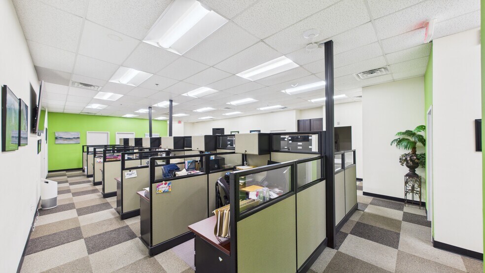 More Photos Of 14012-14018 Sullyfield Cir, Chantilly Medical For Lease