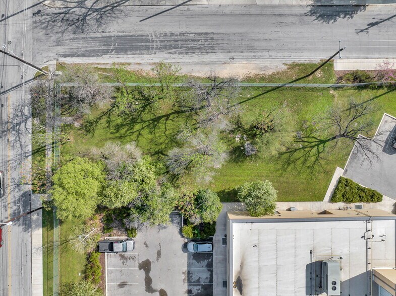More Photos Of 922 Camden St, San Antonio Land For Sale