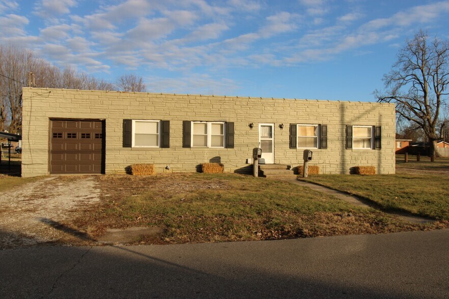 More Photos Of 500 N Church St, Fort Branch Multifamily For Sale