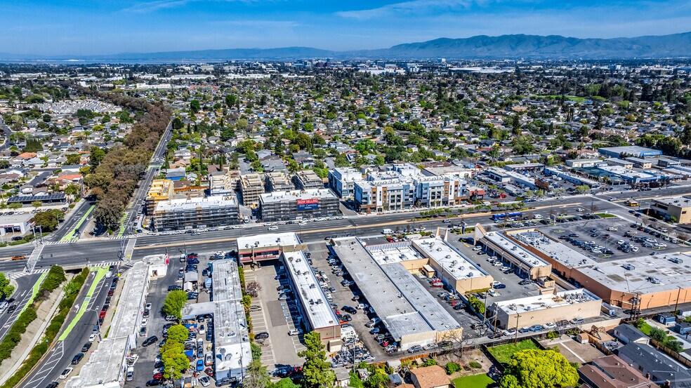 More Photos Of 3148 El Camino Real, Santa Clara Office For Sale