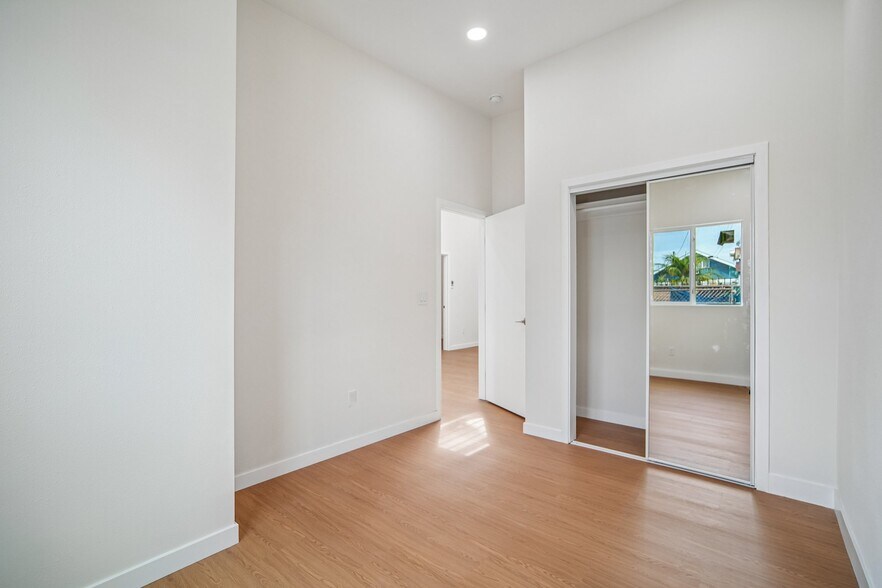 More Photos Of 1844-1848 Atlantic Ave, Long Beach Storefront Retail Residential For Sale