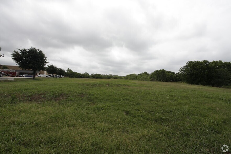 More Photos Of 2039 Rufe Snow Dr, Keller Land For Lease