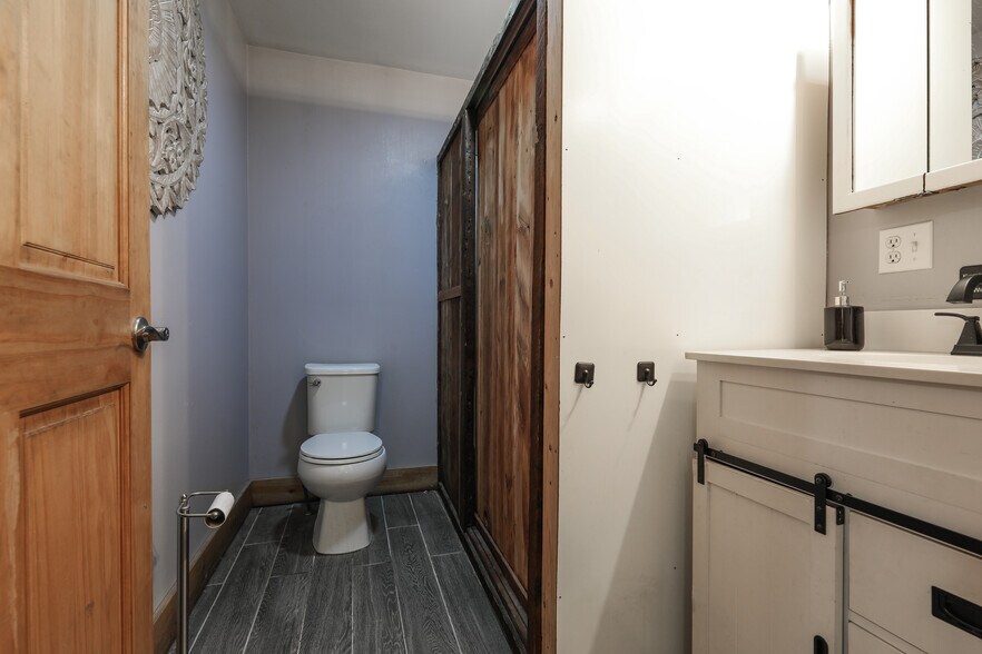 More Photos Of 16454 Appalachian Hwy, Thomas Restaurant For Sale