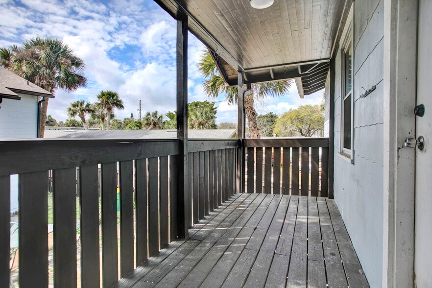 More Photos Of 315 15th Ave N, Jacksonville Beach Apartments For Sale