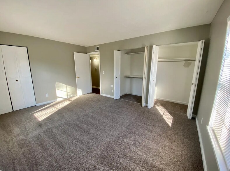More Photos Of 3242 Orchard Manor Cir, Louisville Apartments For Sale