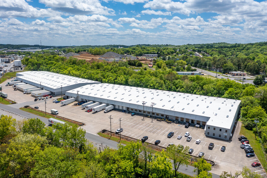 Primary Photo Of 101-120 Old Stone Bridge Pike, Goodlettsville Warehouse For Lease