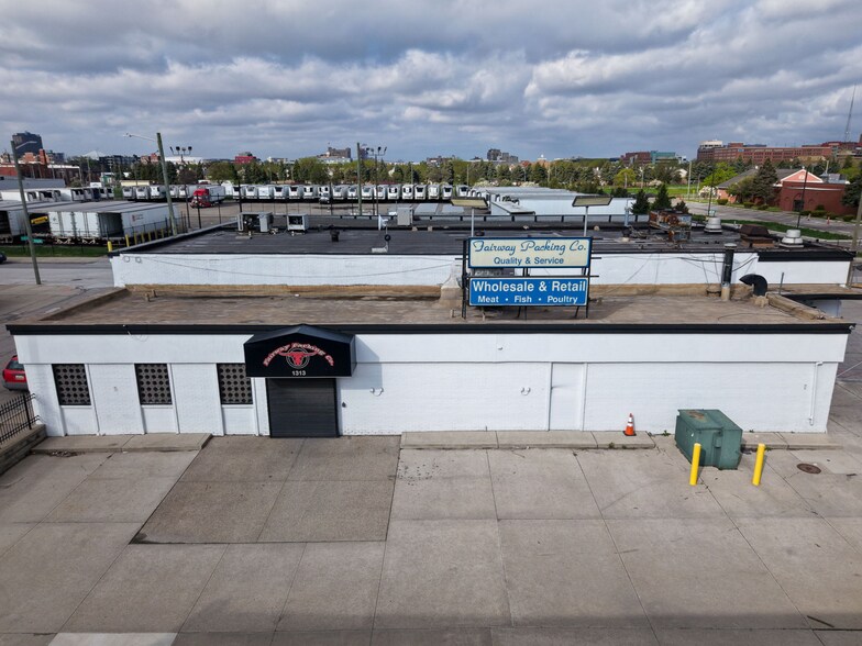 Primary Photo Of 1313 Erskine St, Detroit Food Processing For Sale