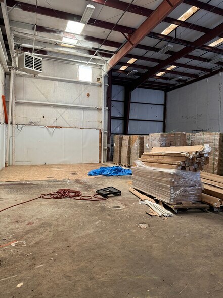 More Photos Of 145 Hamilton St, New Haven Manufacturing For Sale