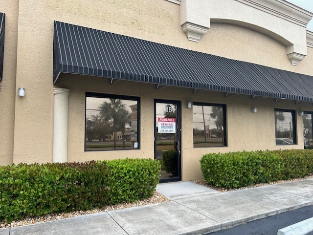 Primary Photo Of 18070 S Tamiami Trl, Fort Myers General Retail For Lease