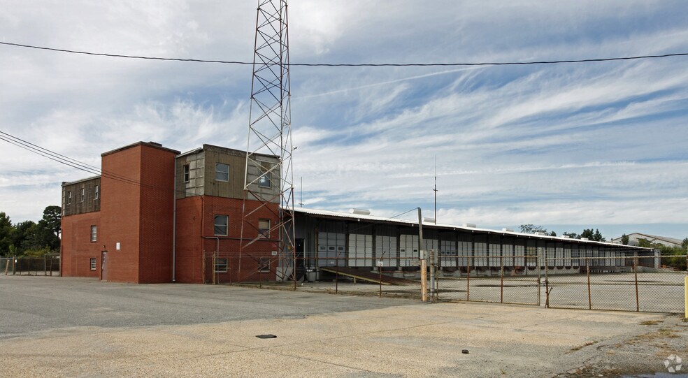More Photos Of 5578 Sabre Rd, Norfolk Truck Terminal For Lease