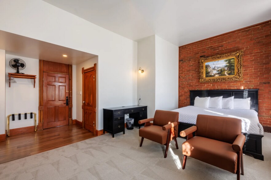 More Photos Of 700 Harrison Ave, Leadville Hotel For Sale
