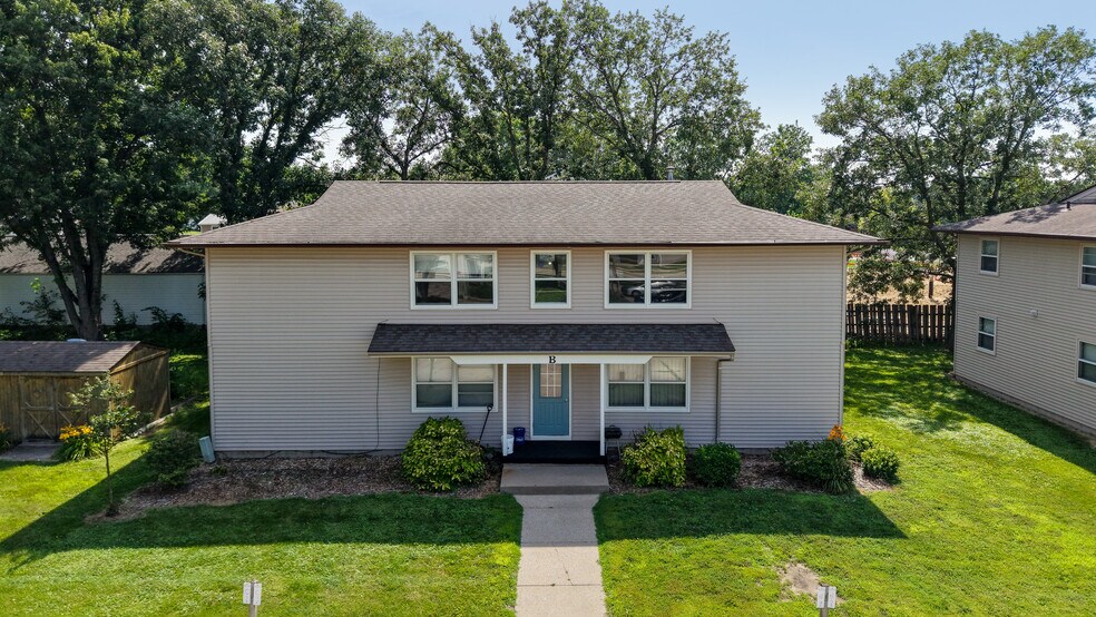 More Photos Of 450 N Dubuque St, North Liberty Apartments For Sale