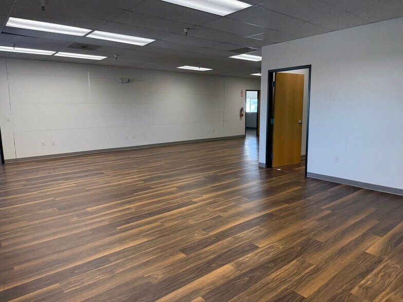 More Photos Of 3594 E Lincoln St, Tucson Truck Terminal For Lease