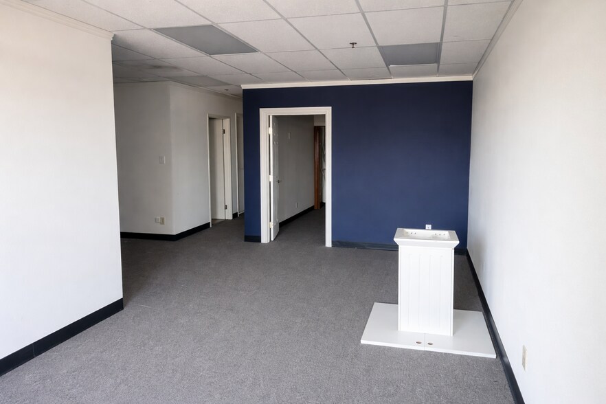 More Photos Of 585-605 E Los Angeles Ave, Simi Valley Unknown For Lease