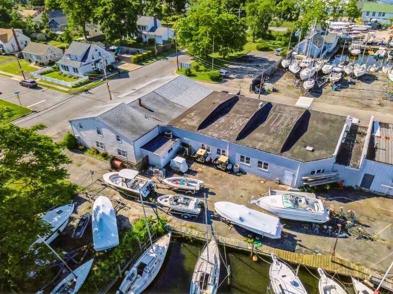 More Photos Of 41 Degnon Blvd, Bay Shore Manufacturing For Sale