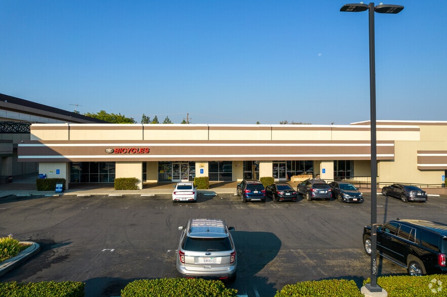 More Photos Of 700 E Redlands Blvd, Redlands Unknown For Lease