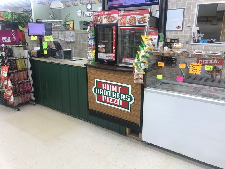 More Photos Of 25817 State Hwy 64, Pittsburg Supermarket For Sale