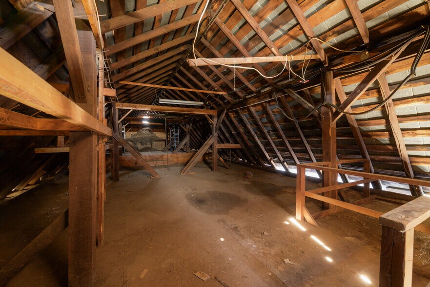 More Photos Of 31232 Red Hill Rd, Langsville Auto Repair For Sale