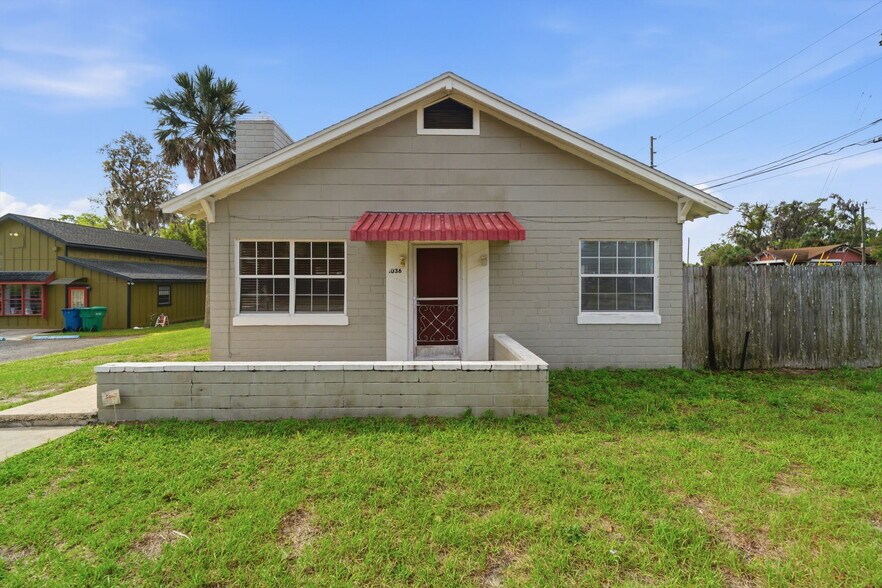 More Photos Of 1030 Camphor Ln, Deland General Retail For Sale