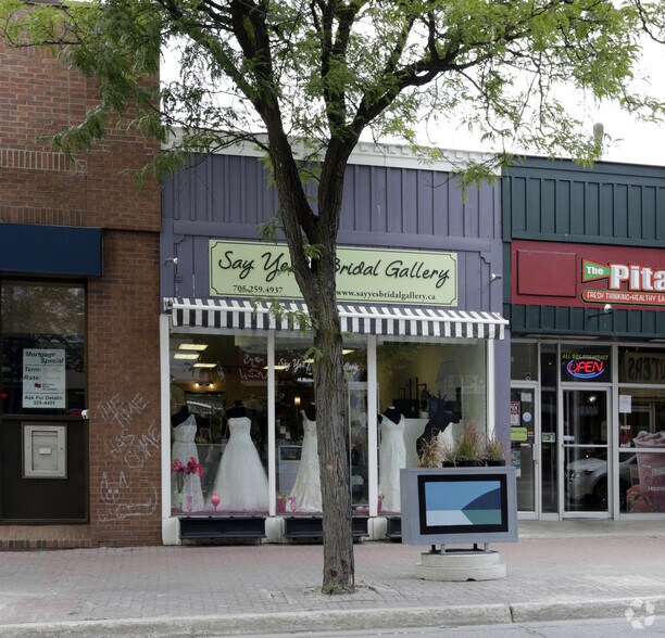 More Photos Of 46 Mississaga St E, Orillia Storefront For Lease