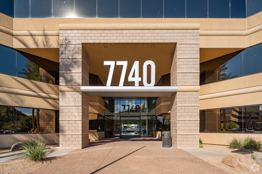 More Photos Of 7740 N 16th St, Phoenix Office For Lease