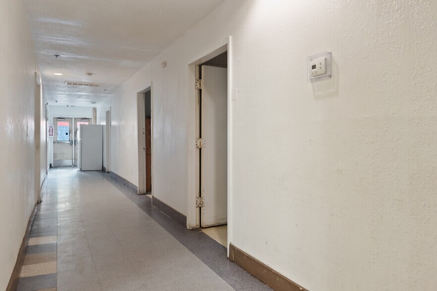 More Photos Of 4606 Connelly St, Austin Assisted Living For Sale