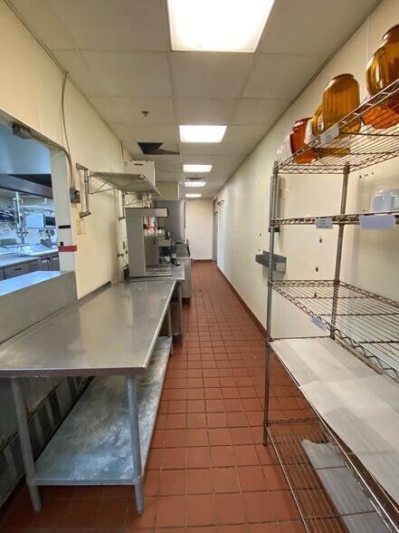 More Photos Of 3117 McCullough Blvd, Belden Restaurant For Sale