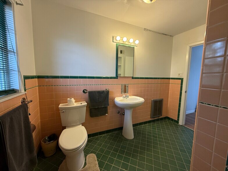 More Photos Of 8610 HWY 17, Balmorhea Specialty For Sale